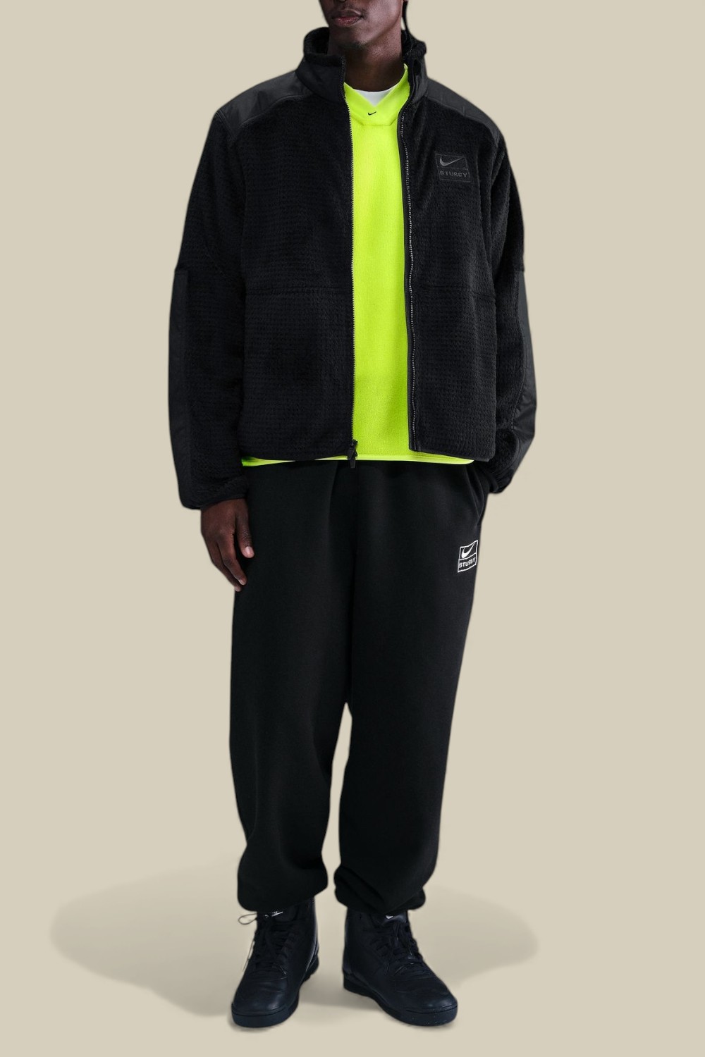 תמונת כל הלוק של Nike x Stussy